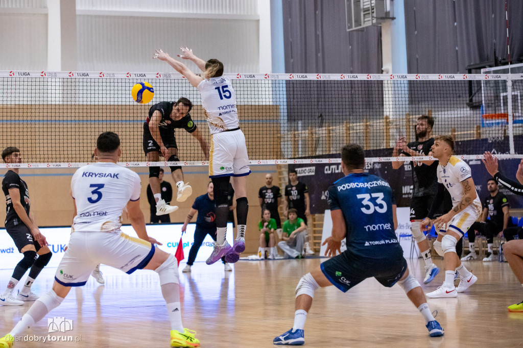 CUK Anioły Toruń 3 : 1 KKS Mickiewicz Kluczbork