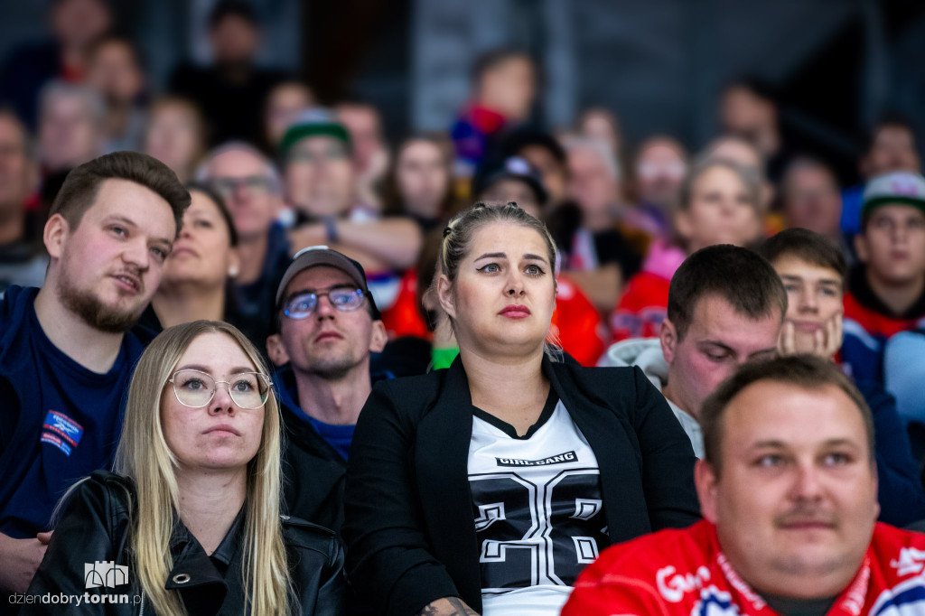 KH Energa Toruń 9 : 2 STS Sanok