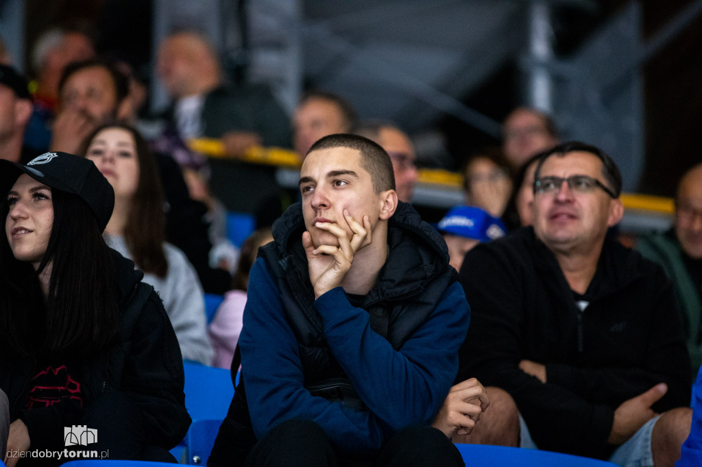 KH Energa Toruń 9 : 2 STS Sanok