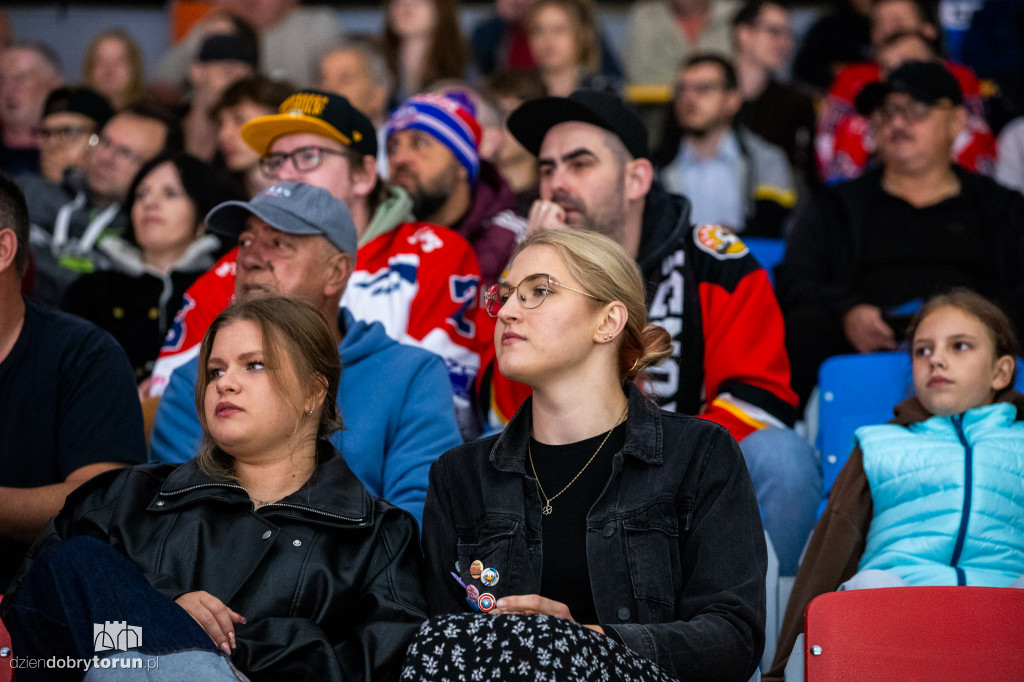 KH Energa Toruń 9 : 2 STS Sanok
