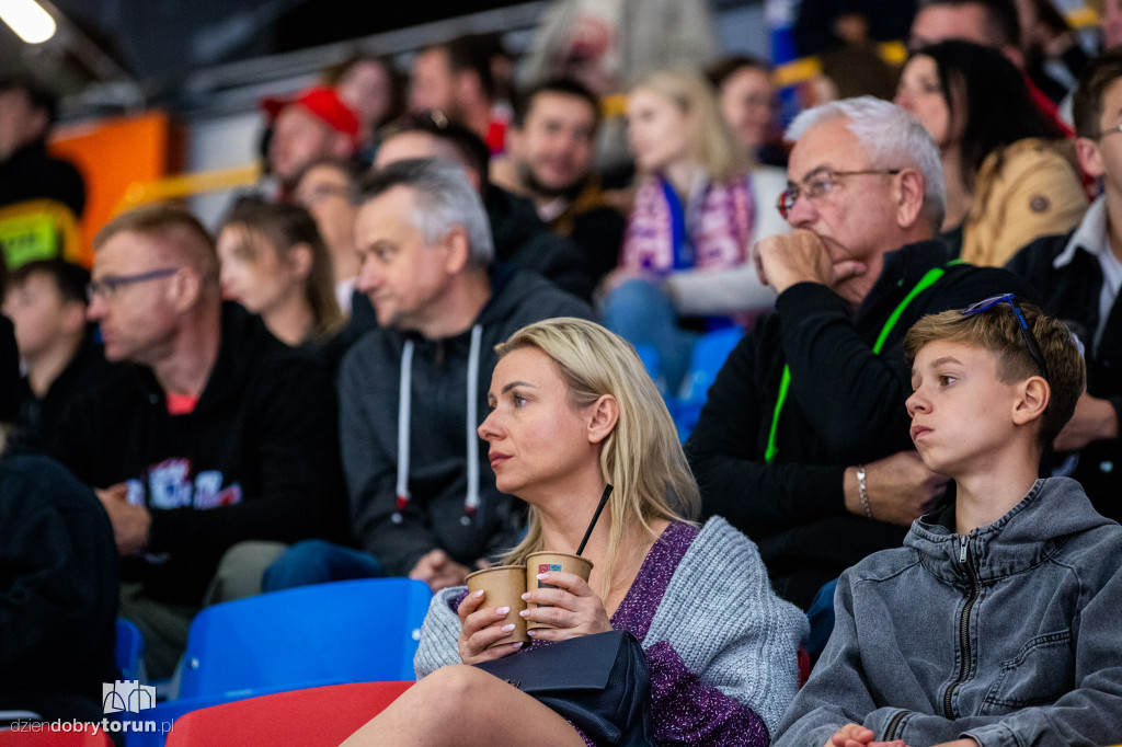 KH Energa Toruń 9 : 2 STS Sanok