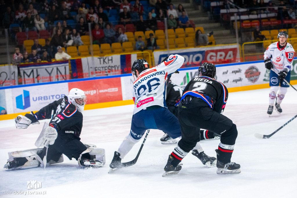 KH Energa Toruń 9 : 2 STS Sanok