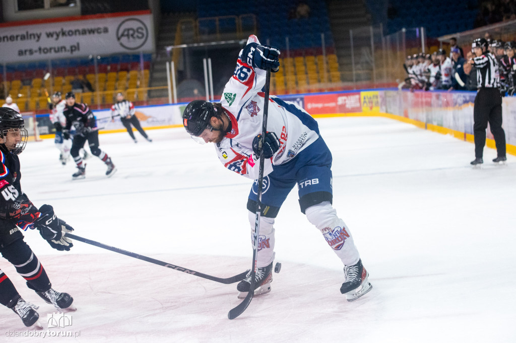KH Energa Toruń 9 : 2 STS Sanok