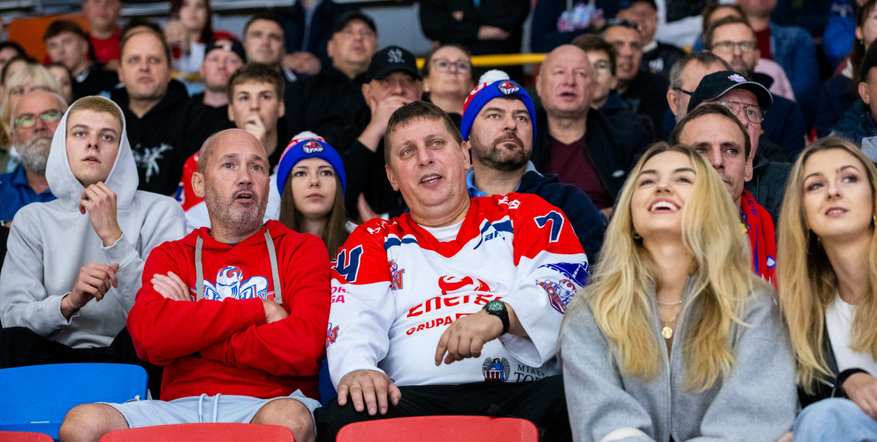 KH Energa Toruń 9 : 2 STS Sanok