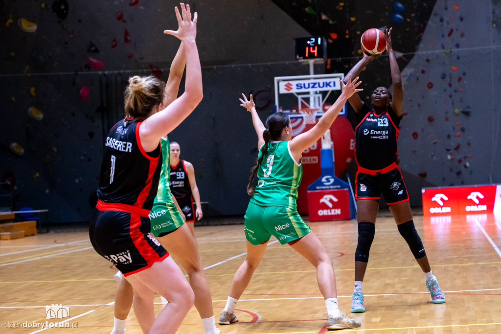 Energa Toruń 92 : 45 MKS Pruszków