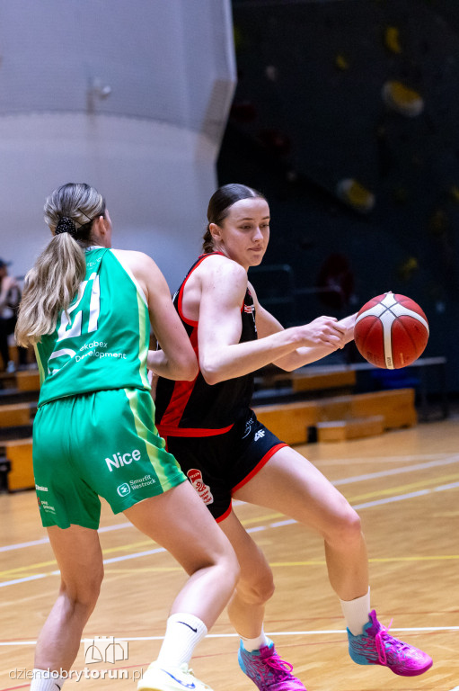 Energa Toruń 92 : 45 MKS Pruszków