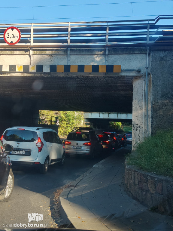 Poranny koszmar! Ulice całkowicie sparaliżowane