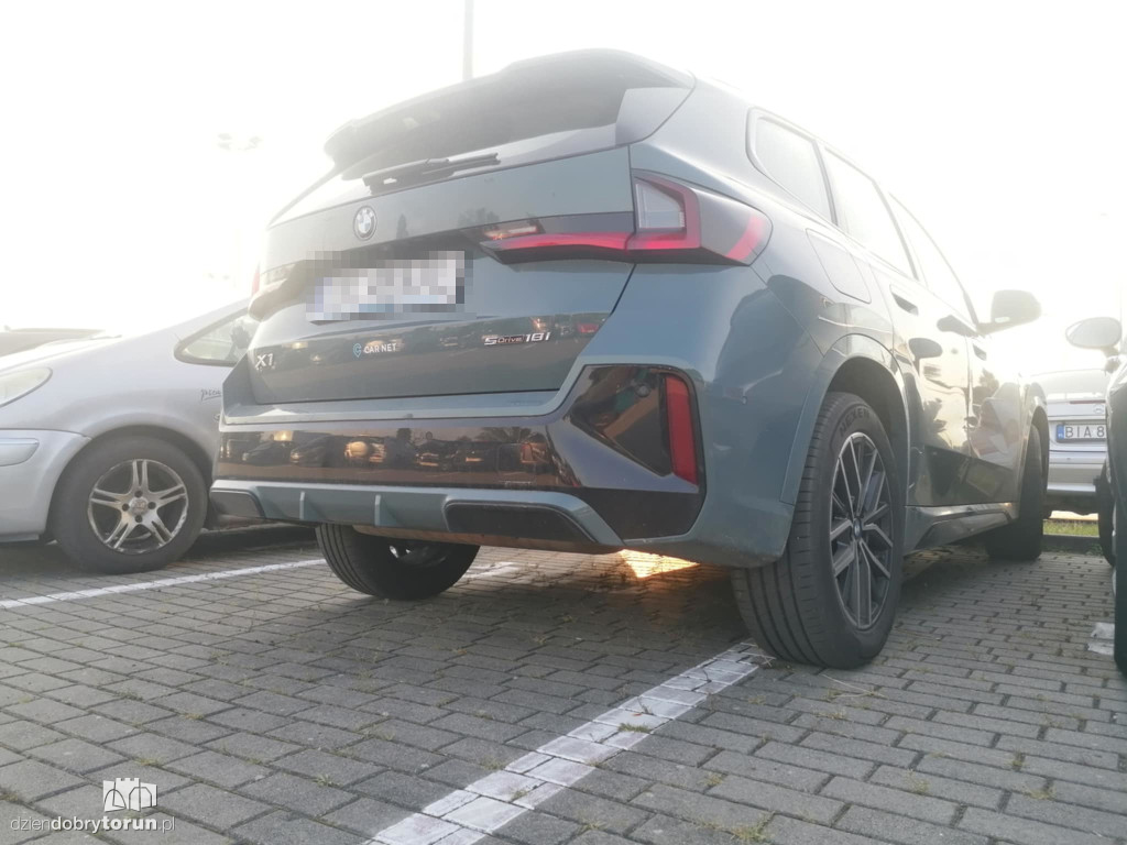 Tak kibice parkują przy Motoarenie
