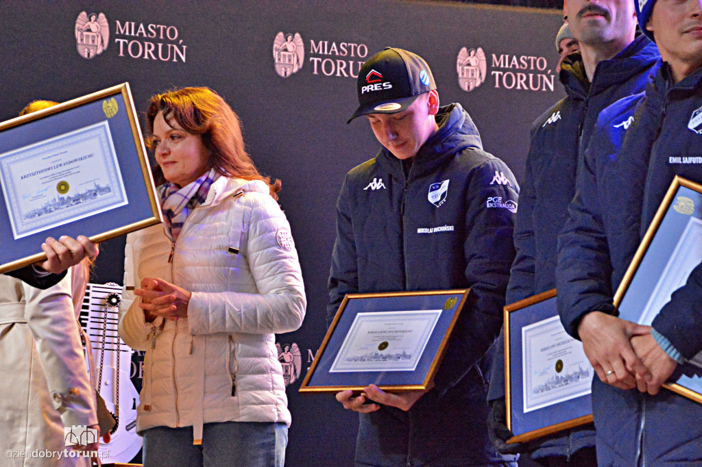 Feta na toruńskiej starówce z żużlowcami Apatora