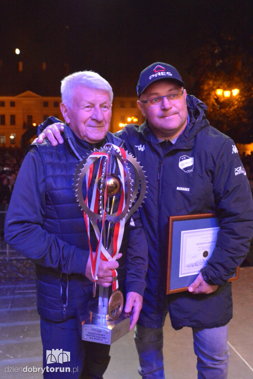 Feta na toruńskiej starówce z żużlowcami Apatora