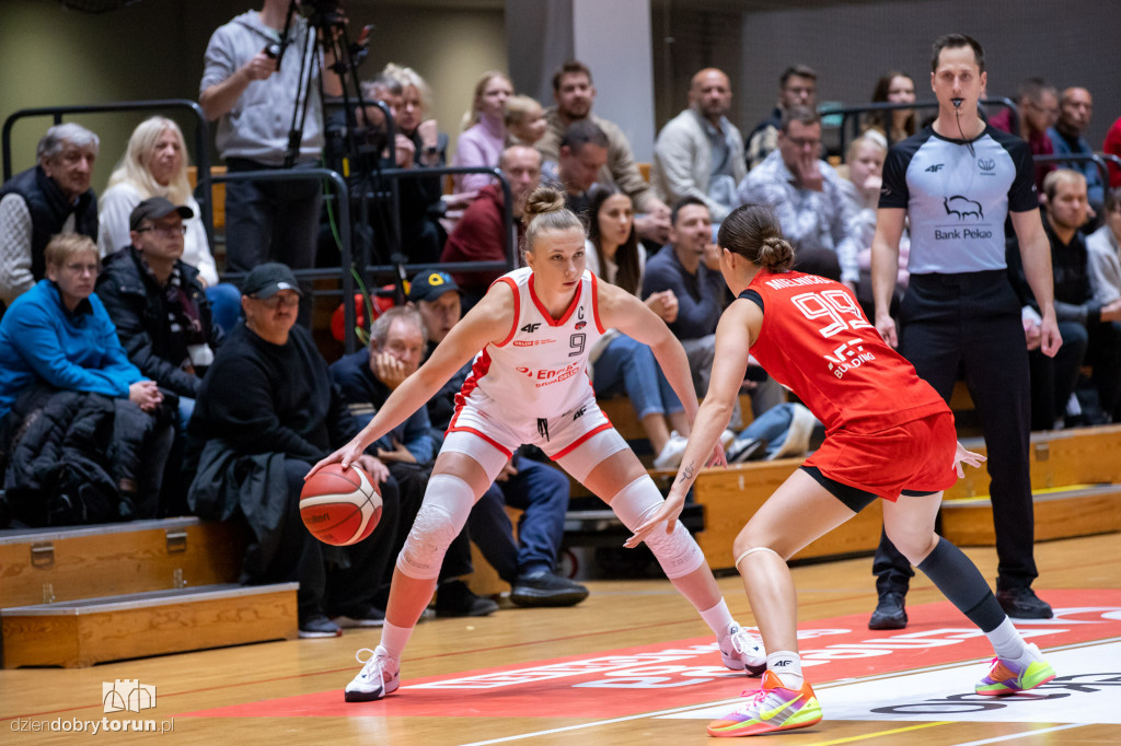 Energa Toruń 60 : 66 1KS Ślęza Wrocław