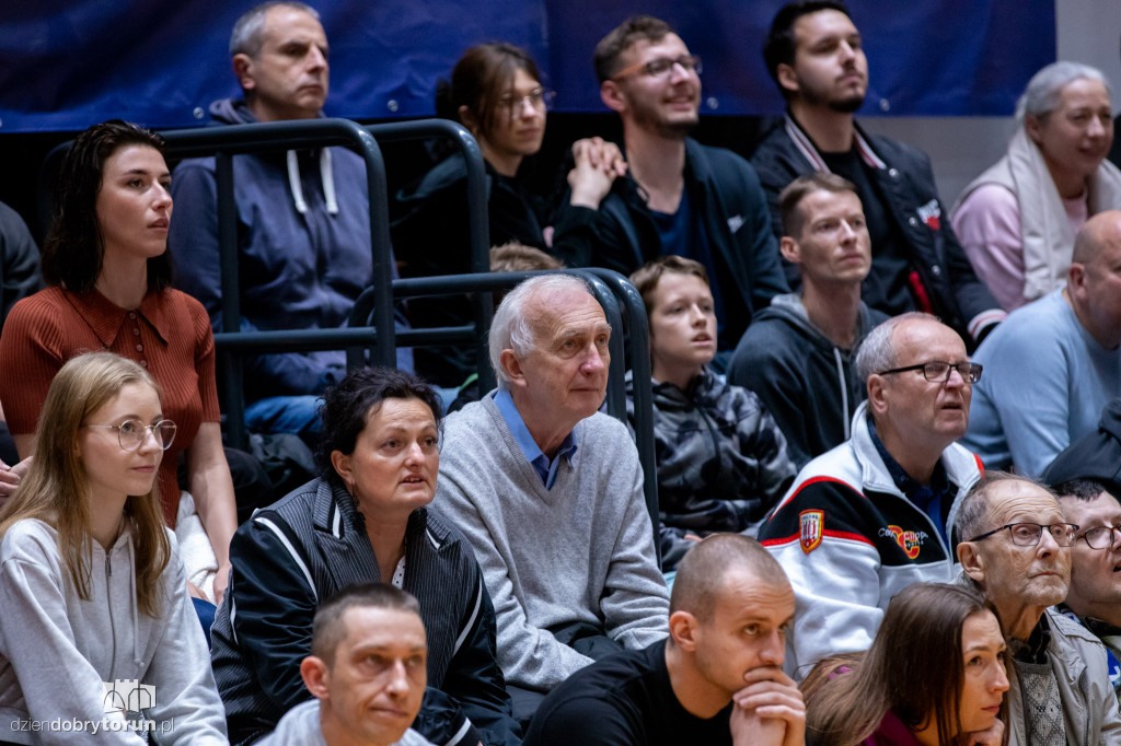 Energa Toruń 65 : 82 VBW Gdynia