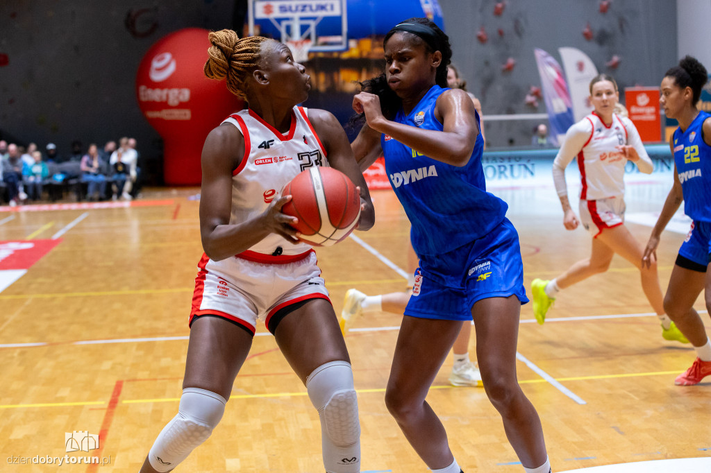 Energa Toruń 65 : 82 VBW Gdynia