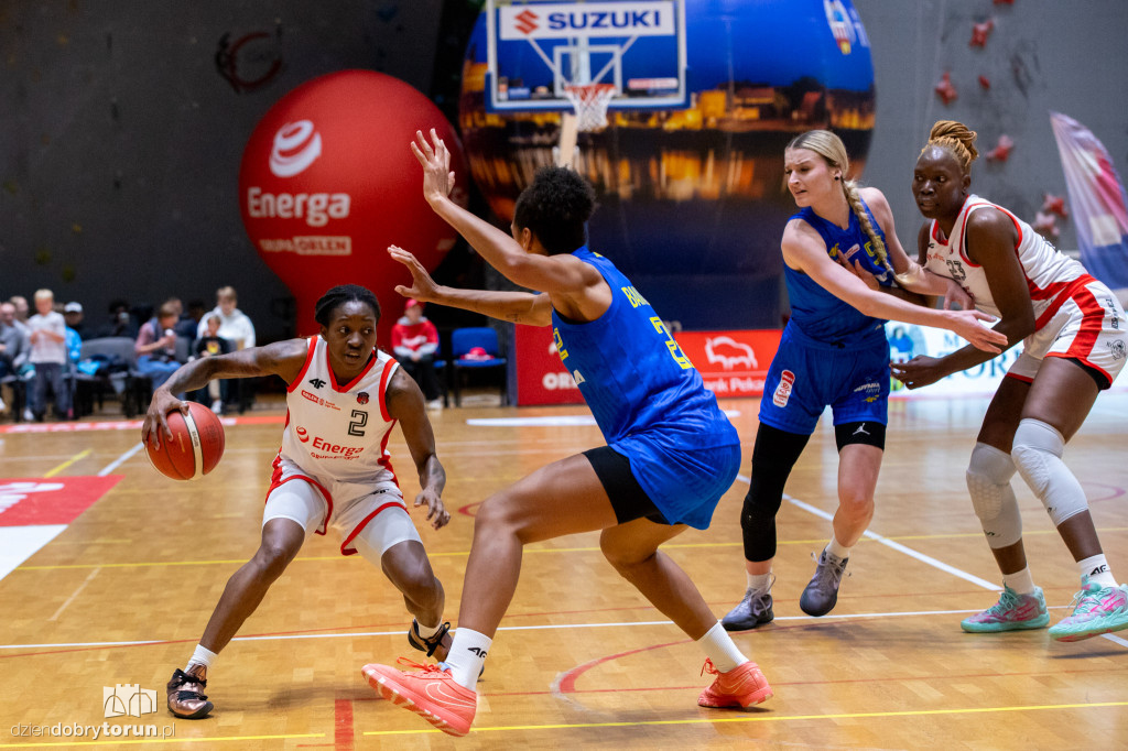 Energa Toruń 65 : 82 VBW Gdynia