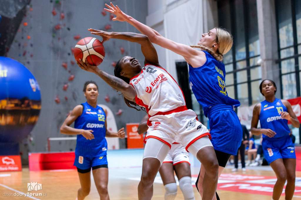 Energa Toruń 65 : 82 VBW Gdynia