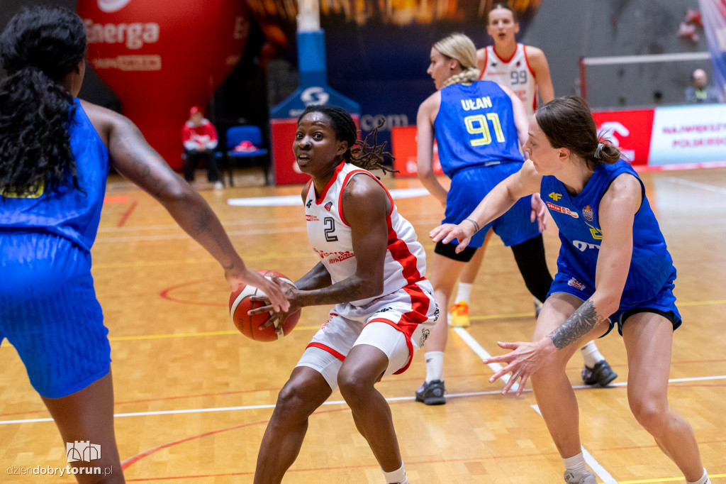 Energa Toruń 65 : 82 VBW Gdynia