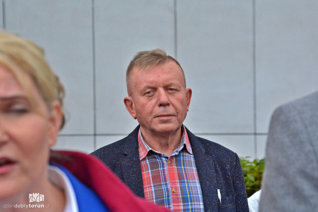 Konferencja przed Sądem Rejonowym w Toruniu