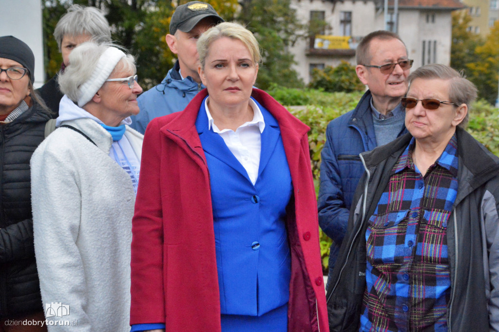 Konferencja przed Sądem Rejonowym w Toruniu