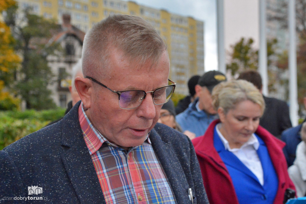 Konferencja przed Sądem Rejonowym w Toruniu