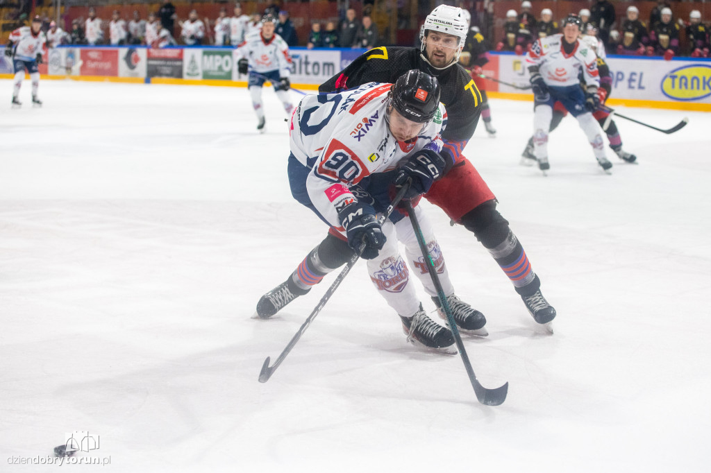 KH Energa Toruń 1 : 4 Polonia Bytom