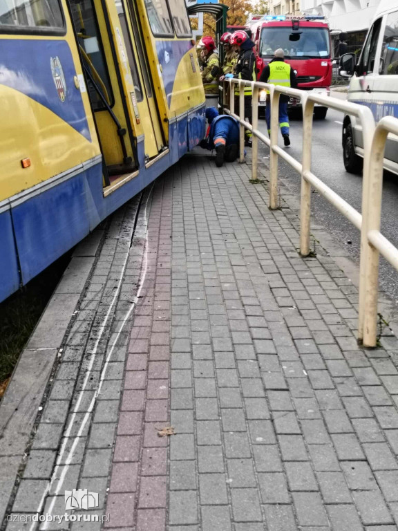 Wykolejenie tramwaju na Lubickiej