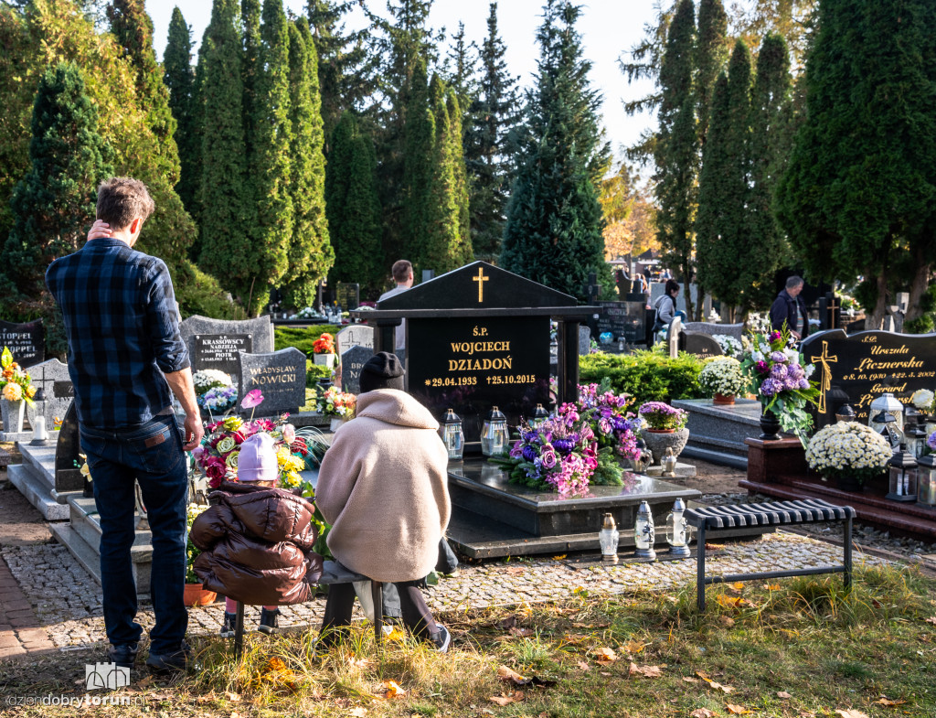 1 listopada na Centralnym Cmentarzu Komunalnym