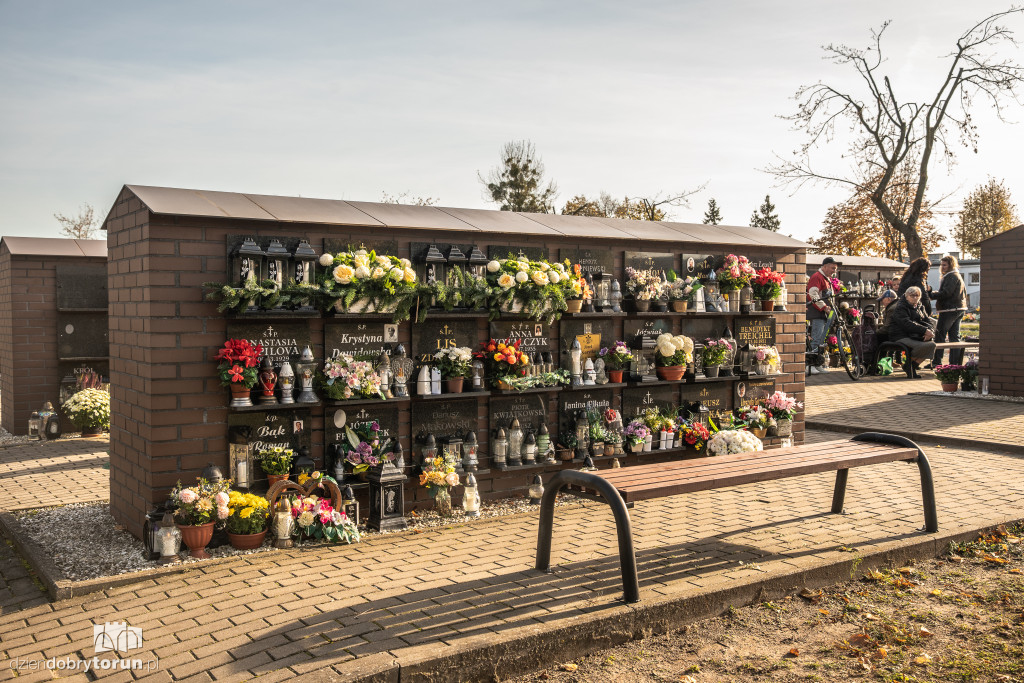 1 listopada na Centralnym Cmentarzu Komunalnym
