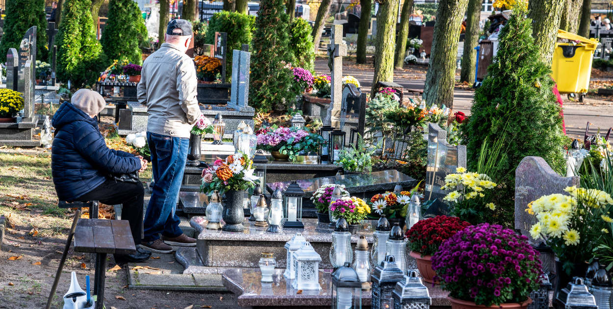  1 listopada na Cmentarzu Komunalnym nr 2