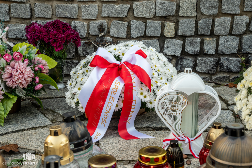  1 listopada na Cmentarzu Komunalnym nr 2