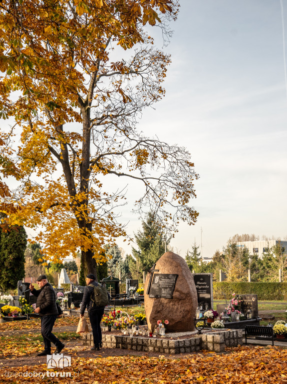  1 listopada na Cmentarzu Komunalnym nr 2