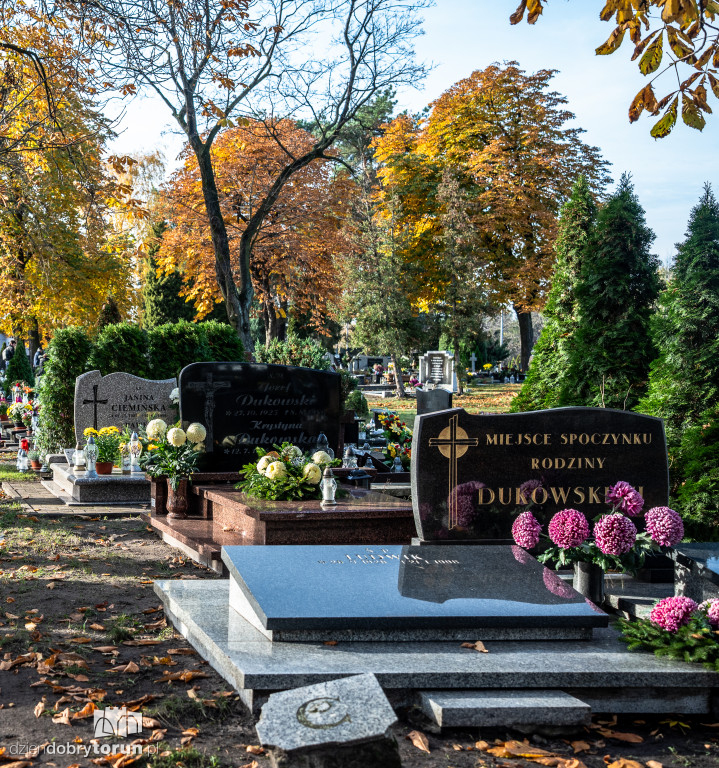  1 listopada na Cmentarzu Komunalnym nr 2