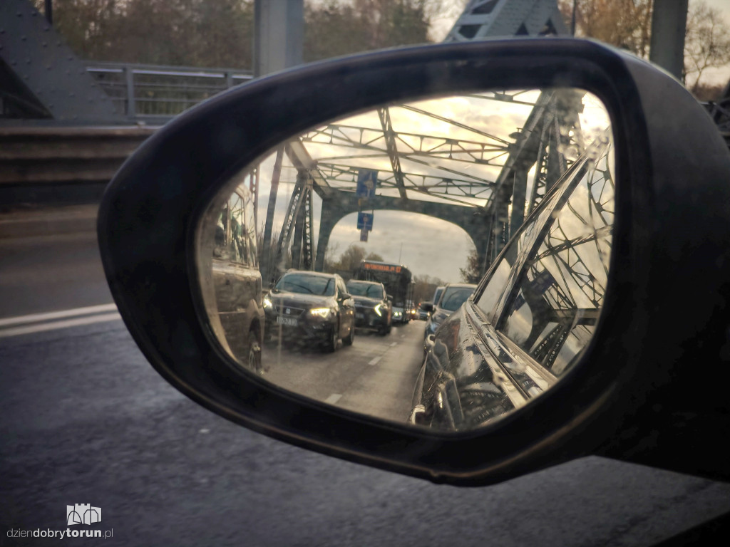 Korki na lewobrzeżu w Toruniu