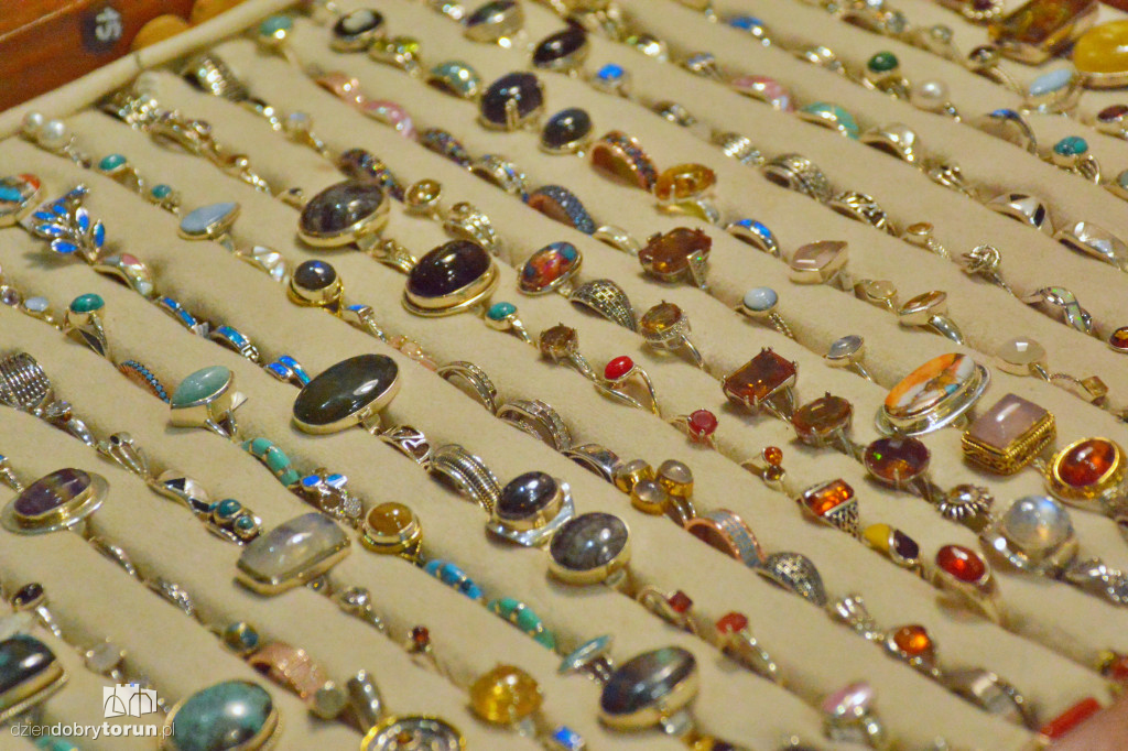 Giełda Biżuterii i Minerałów w Toruniu