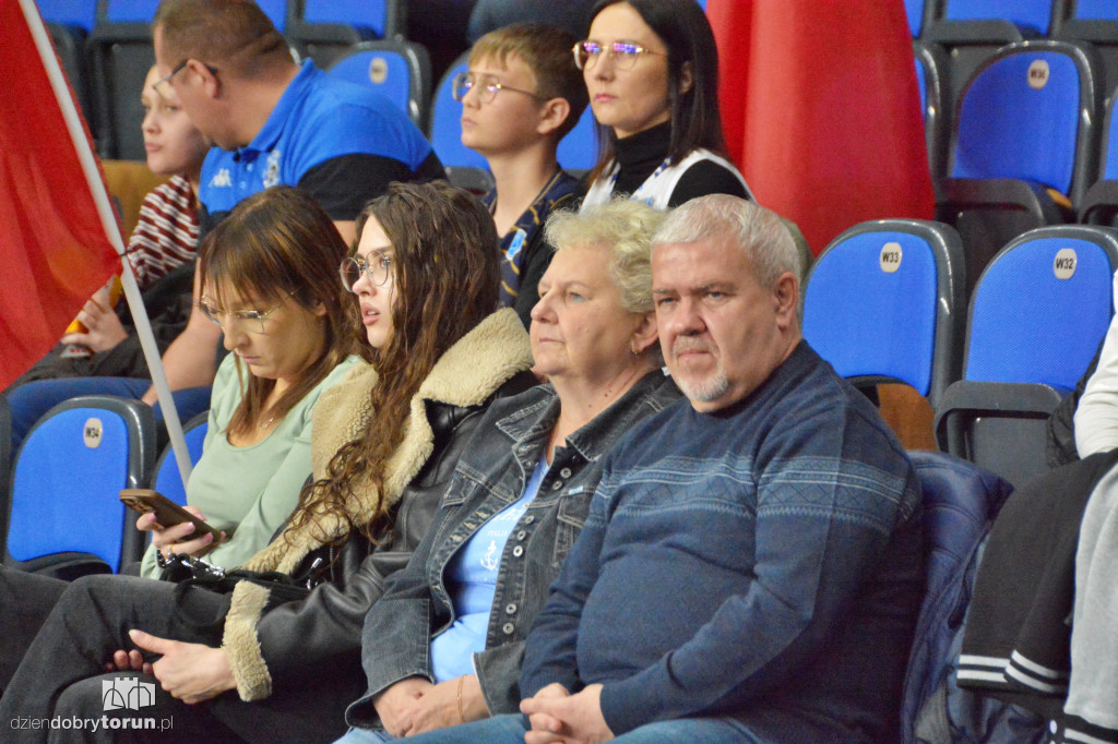 Kibice na Derbach Województwa