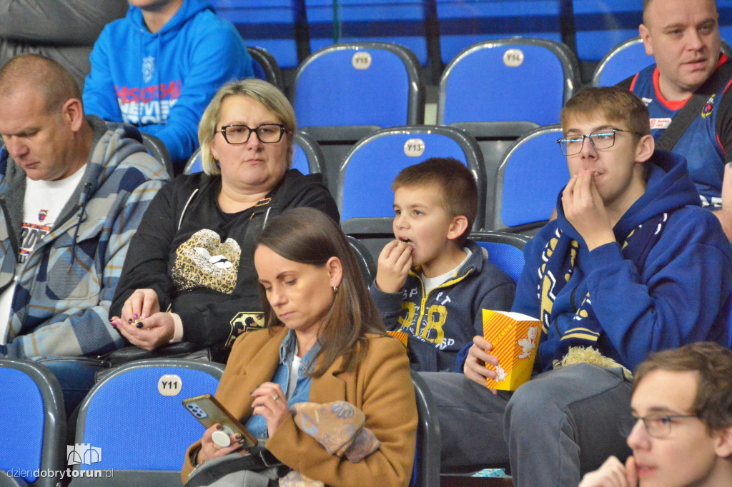 Kibice na Derbach Województwa