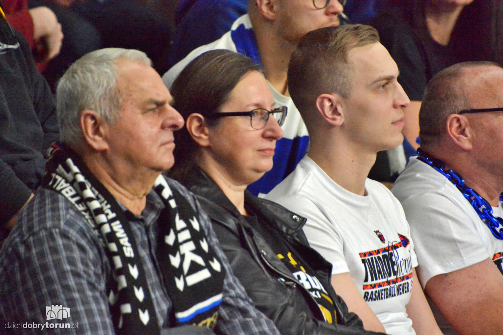 Kibice na Derbach Województwa