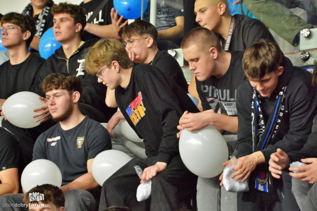 Kibice na Derbach Województwa