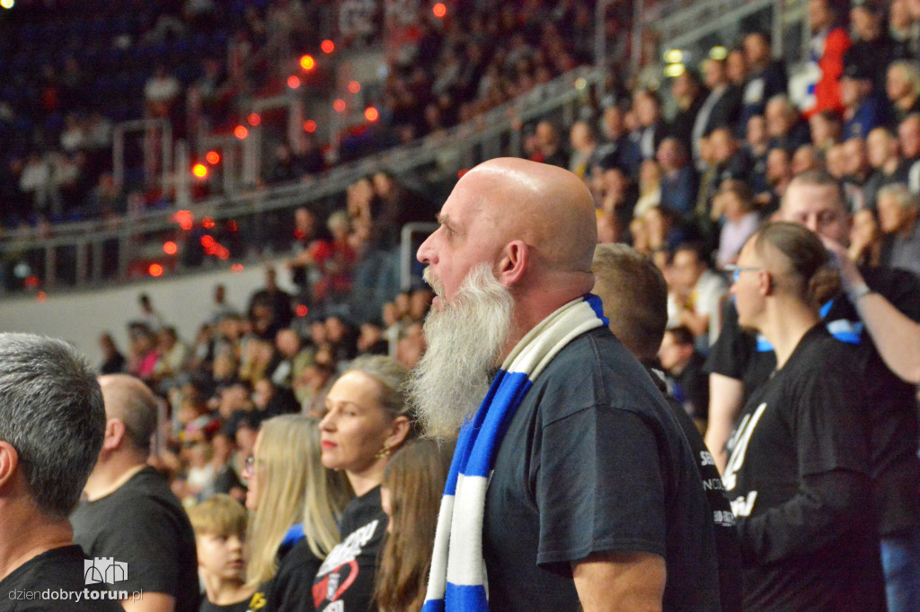 Kibice na Derbach Województwa