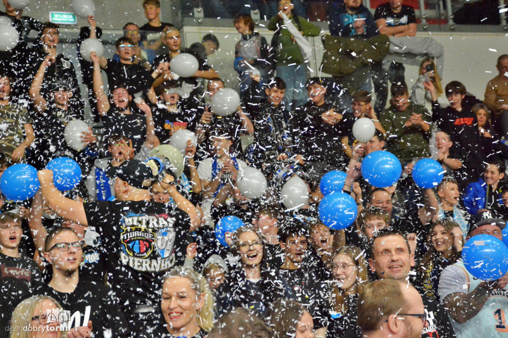 Kibice na Derbach Województwa