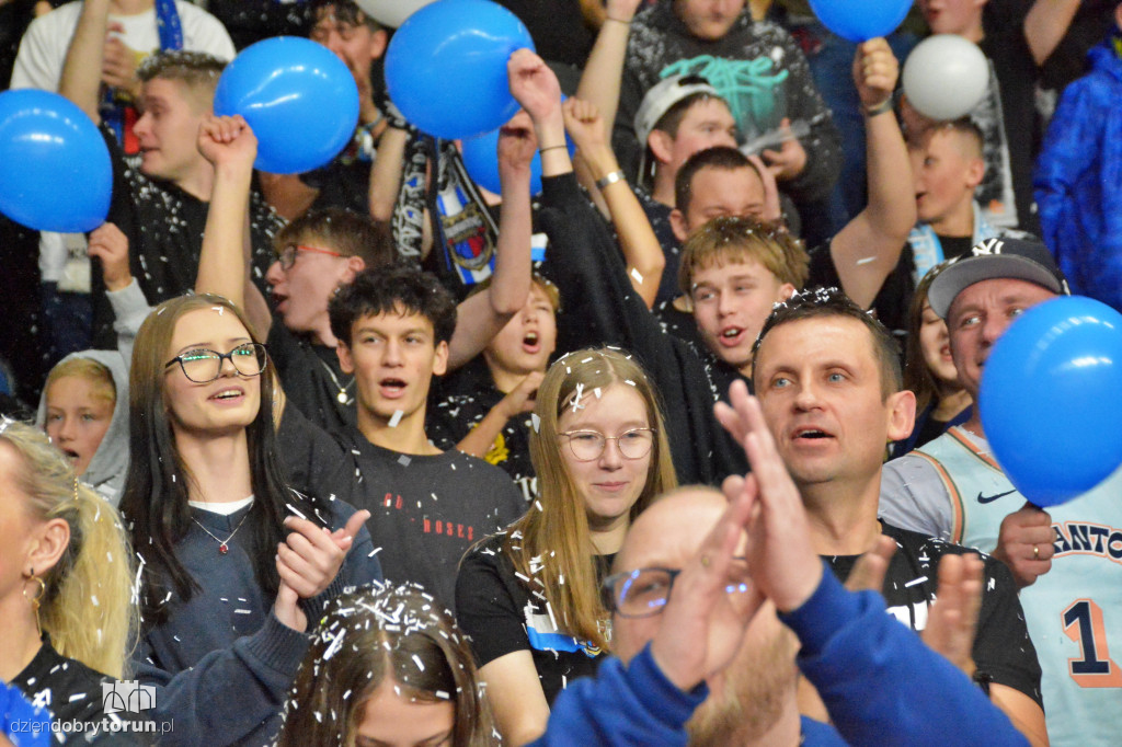 Kibice na Derbach Województwa