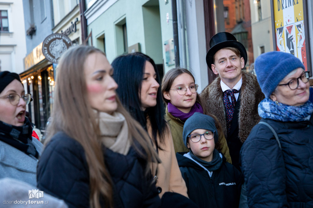 Odsłonięcie anioła na Rynku Staromiejskim