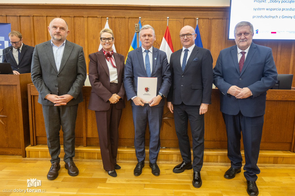 Wręczenie umów FEdKP