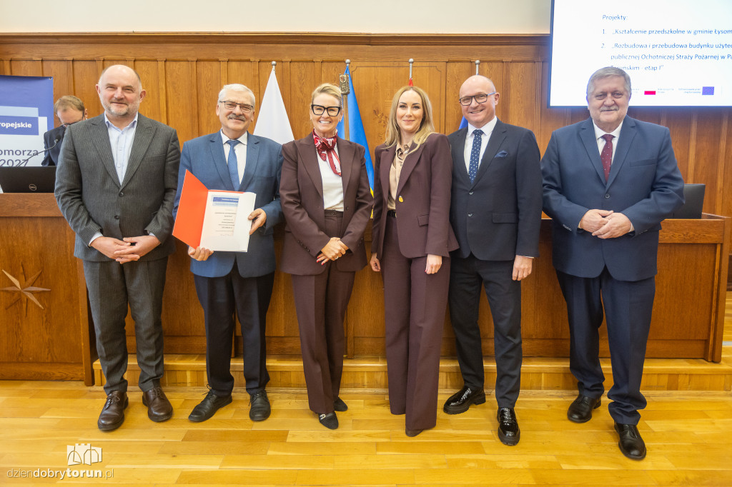 Wręczenie umów FEdKP