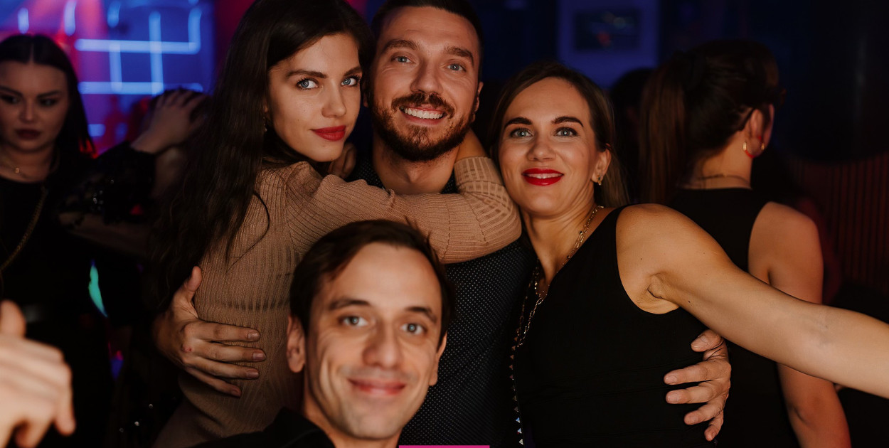 Gorąca noc w klubie Stars!