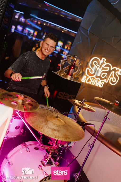 Gorąca noc w klubie Stars!