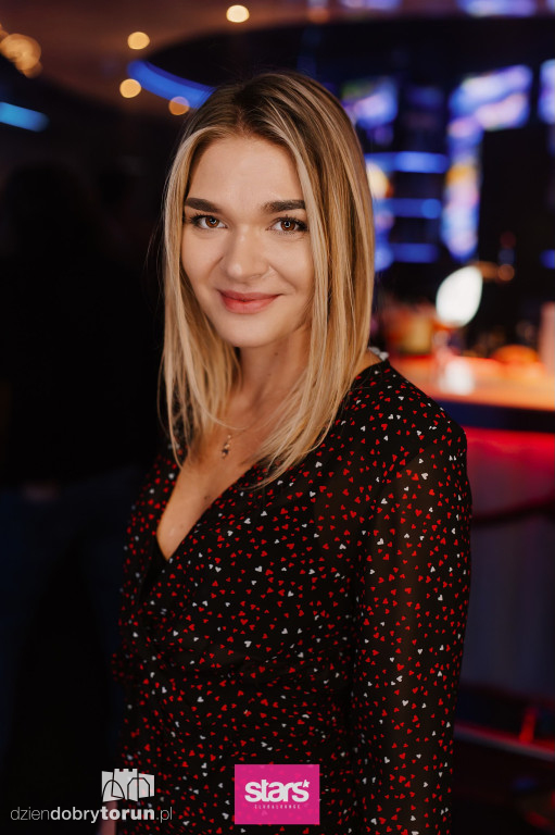 Gorąca noc w klubie Stars!