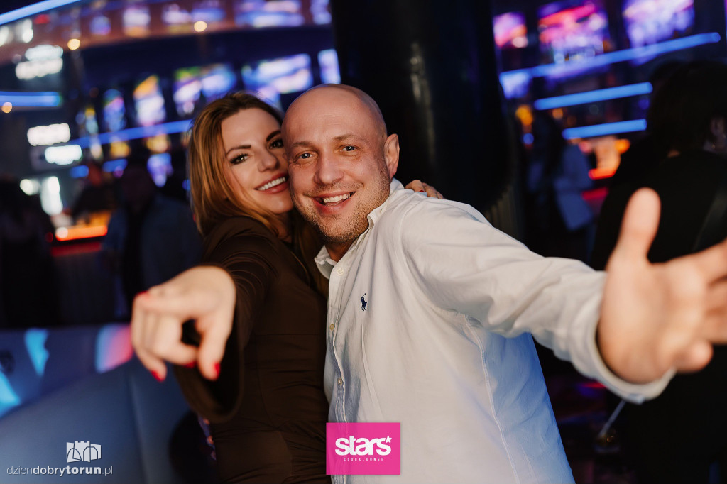 Gorąca noc w klubie Stars!