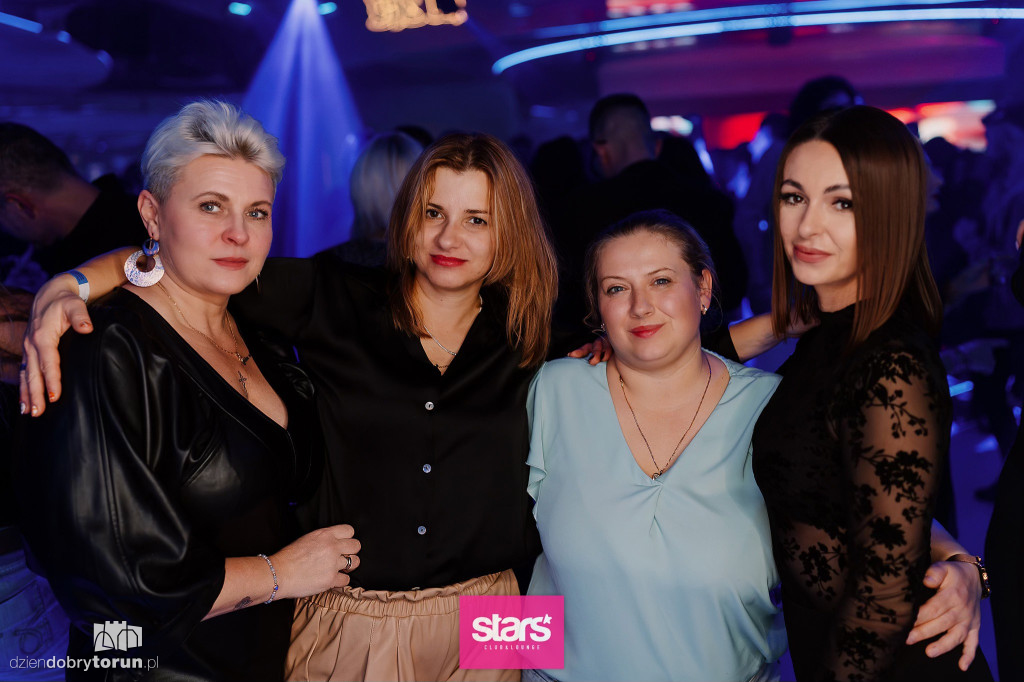 Gorąca noc w klubie Stars!
