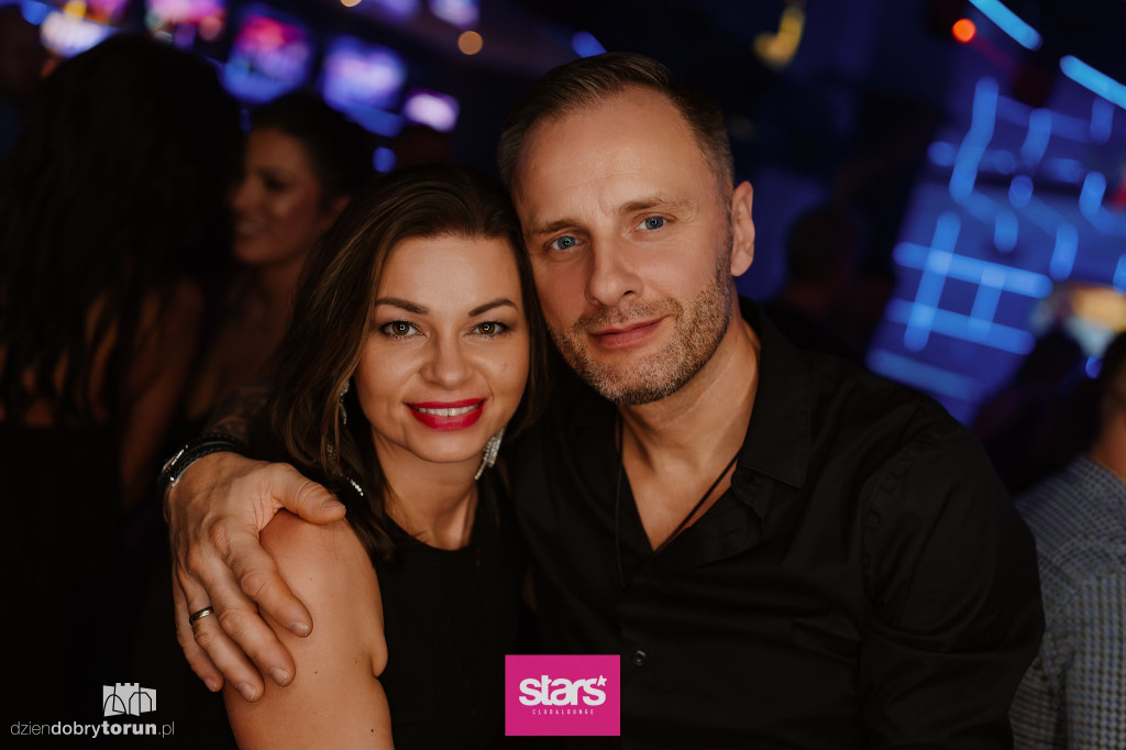 Gorąca noc w klubie Stars!