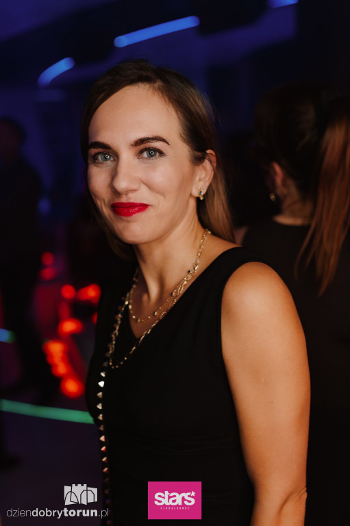 Gorąca noc w klubie Stars!